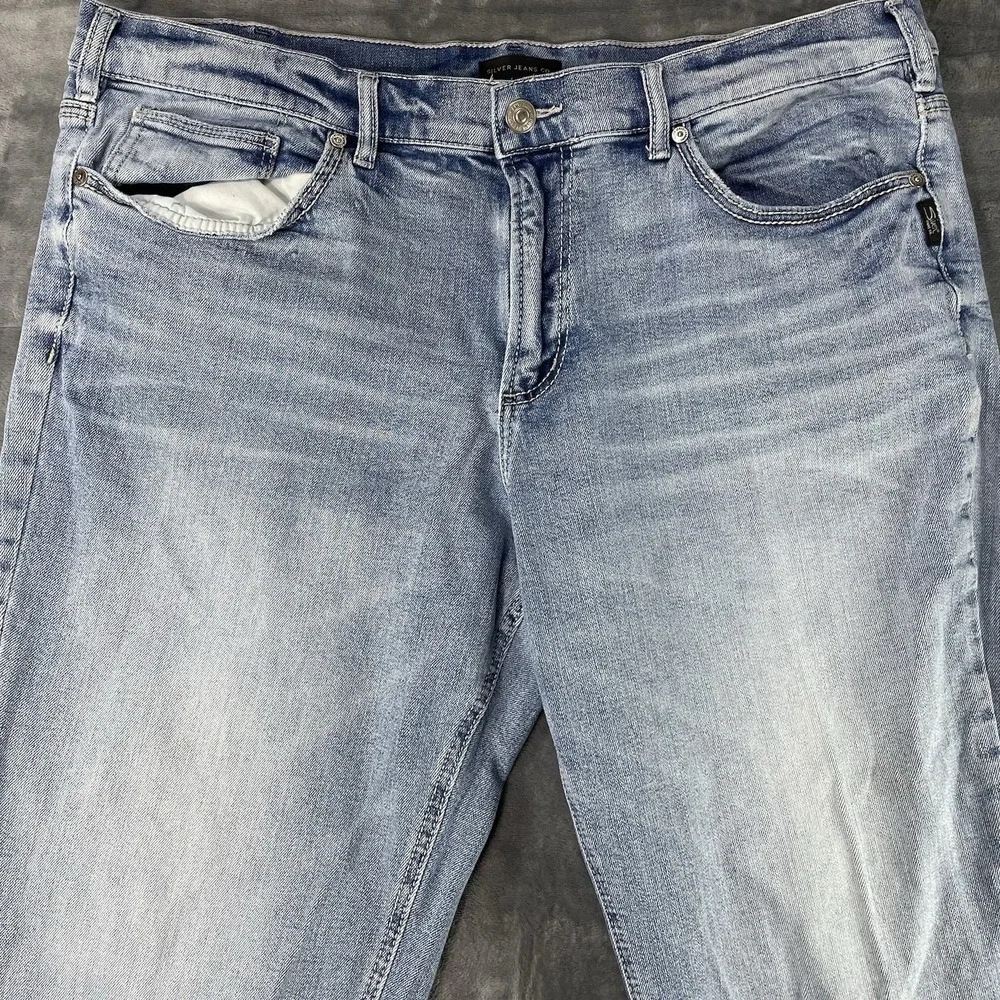 Silver Jeans Gordie Mens Distressed Denim‎ light Blue Jeans 38x34 FITS 40x33